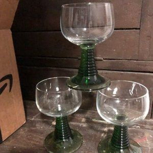 MID CENTURY MODERN - ELEVEN 1950'S GREEN BEEHIVE STEMMED GERMAN GLASSES